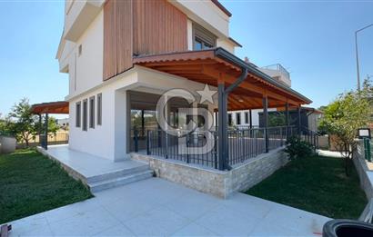 C.B. ROUTE | SALİHLER MAH. | GENİŞ BAHÇELİ, VERANDALI 5+1 VİLLA