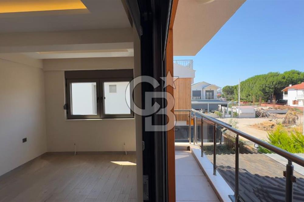 C.B. ROUTE | SALİHLER MAH. | GENİŞ BAHÇELİ, VERANDALI 5+1 VİLLA