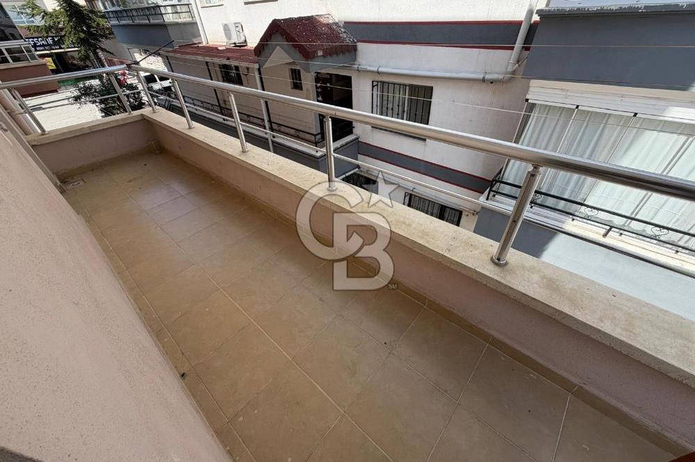 ŞEHİTLER CADDE ÜZERİ KATTA KİRALIK 2+1 DAİRE
