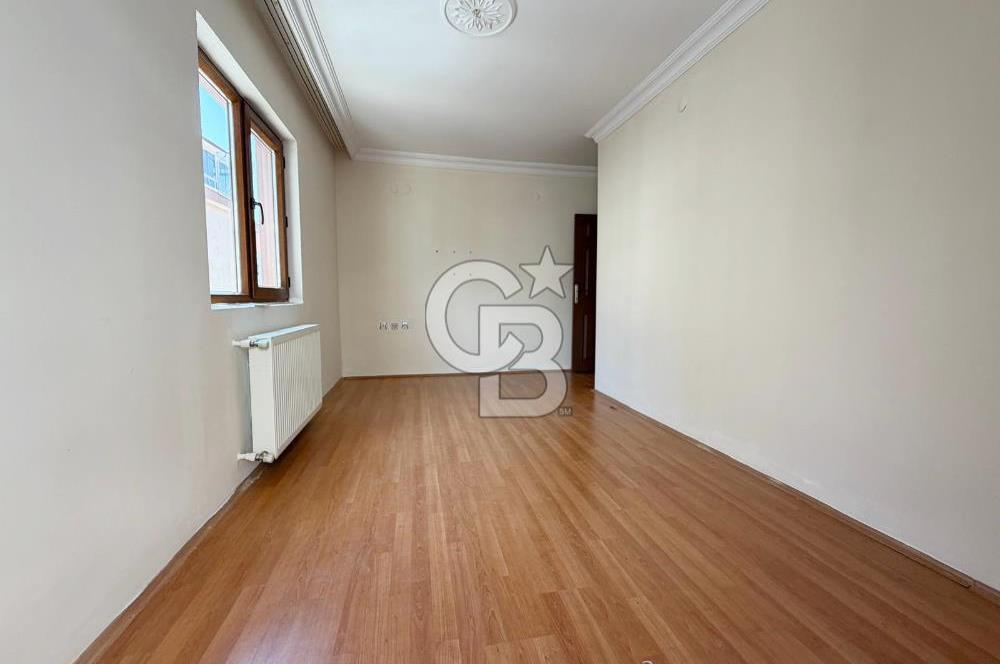 ŞEHİTLER CADDE ÜZERİ KATTA KİRALIK 2+1 DAİRE