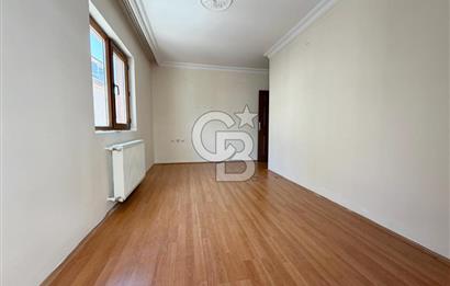 ŞEHİTLER CADDE ÜZERİ KATTA KİRALIK 2+1 DAİRE