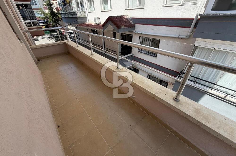 ŞEHİTLER CADDE ÜZERİ KATTA KİRALIK 2+1 DAİRE