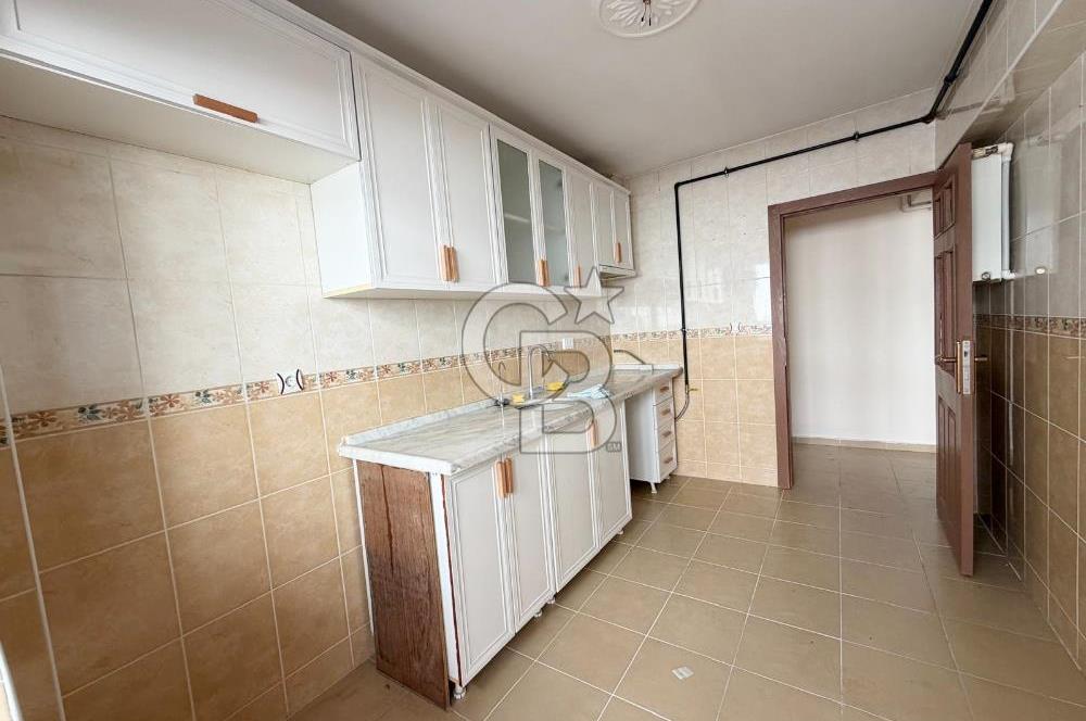 ŞEHİTLER CADDE ÜZERİ KATTA KİRALIK 2+1 DAİRE