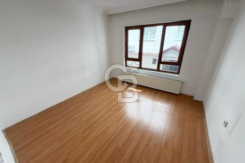 ŞEHİTLER CADDE ÜZERİ KATTA KİRALIK 2+1 DAİRE