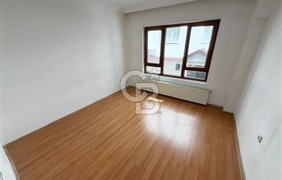 ŞEHİTLER CADDE ÜZERİ KATTA KİRALIK 2+1 DAİRE