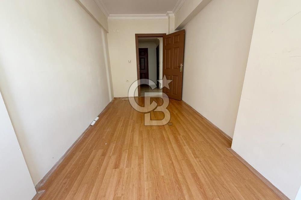 ŞEHİTLER CADDE ÜZERİ KATTA KİRALIK 2+1 DAİRE