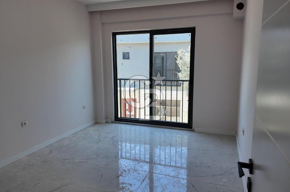 ÇANAKKALE ÇINARLI'DA BUTİK SİTEDE 4,5+1 KİRALIK VİLLA