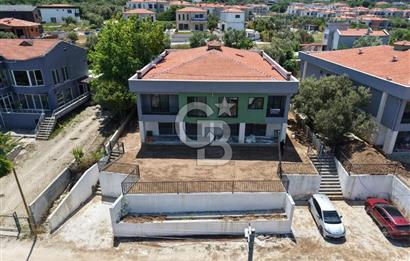 ÇANAKKALE ÇINARLI'DA BUTİK SİTEDE 4,5+1 KİRALIK VİLLA