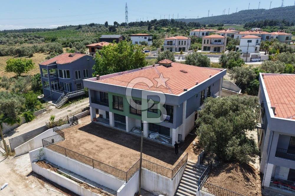 ÇANAKKALE ÇINARLI'DA BUTİK SİTEDE 4,5+1 KİRALIK VİLLA