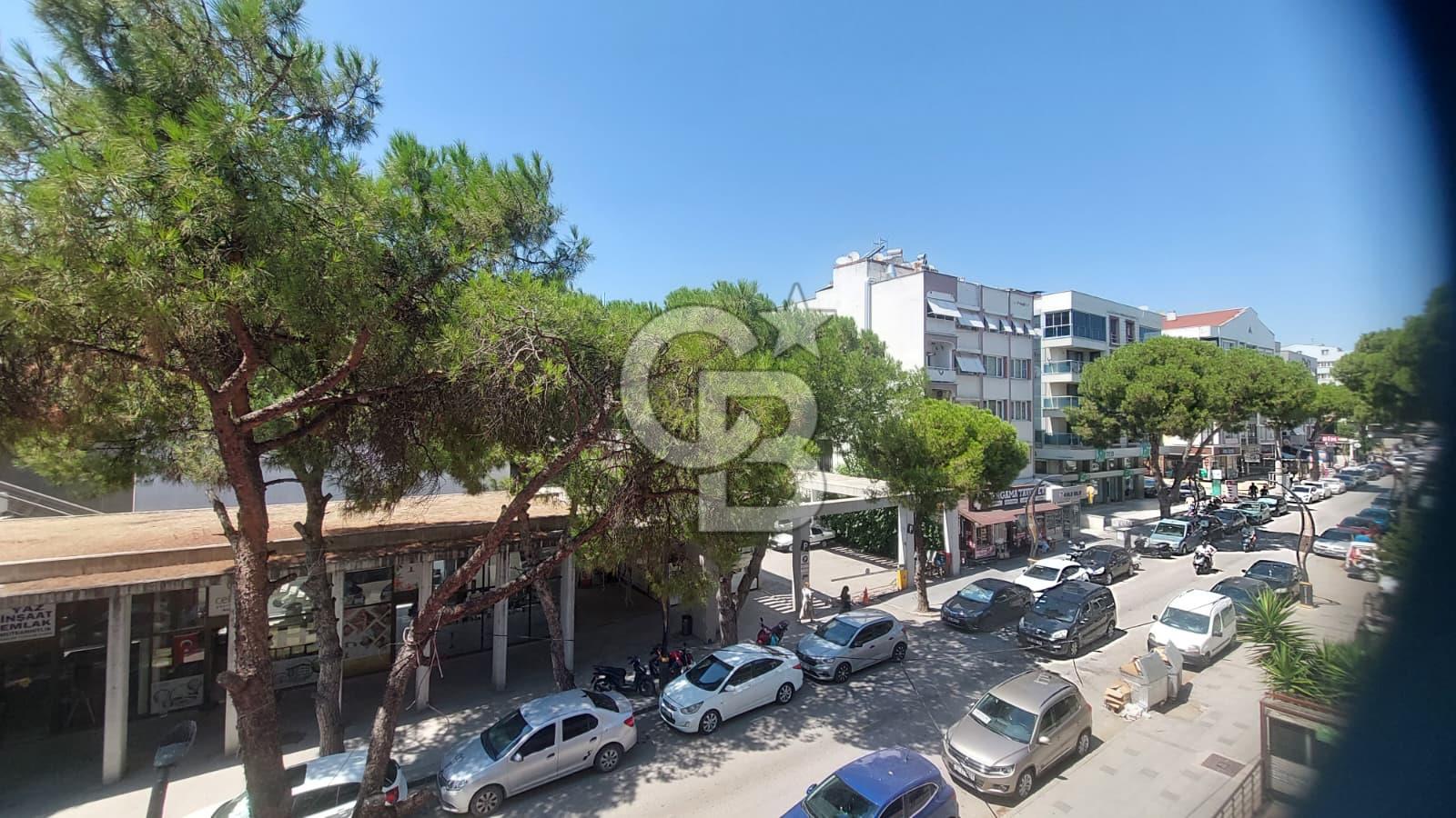 CB ROUTE BERGAMA ERTUĞRUL MAHALLESİ 4+1 SATILIK DAİRE