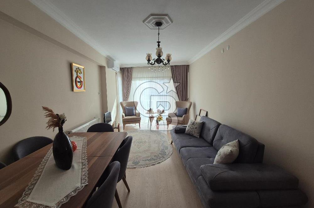 İhsaniye Kanuni Caddesinde Kullanışlı Bakımlı 3+1 Daire