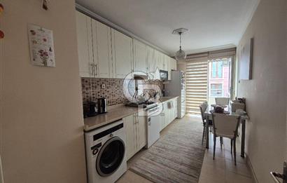 İhsaniye Kanuni Caddesinde Kullanışlı Bakımlı 3+1 Daire