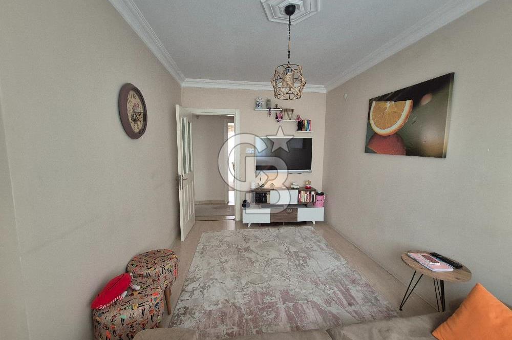 İhsaniye Kanuni Caddesinde Kullanışlı Bakımlı 3+1 Daire