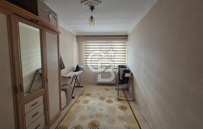İhsaniye Kanuni Caddesinde Kullanışlı Bakımlı 3+1 Daire
