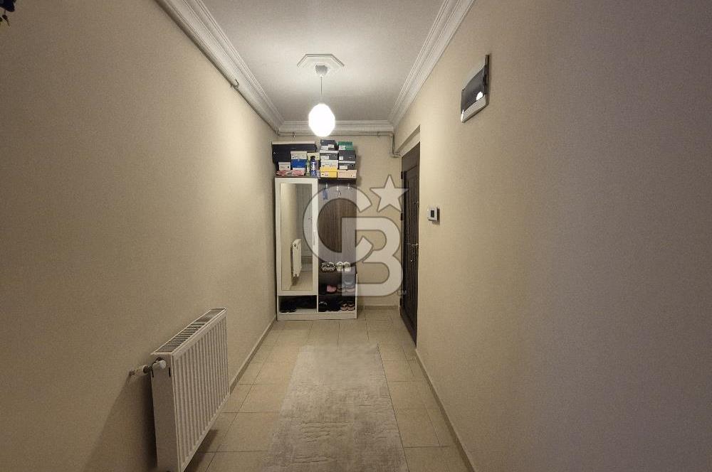 İhsaniye Kanuni Caddesinde Kullanışlı Bakımlı 3+1 Daire