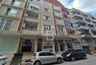 İhsaniye Kanuni Caddesinde Kullanışlı Bakımlı 3+1 Daire - 4 - 370869