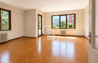 BAYAR CADDESİNDE MERKEZİ TEMİZ FERAH DAİRE