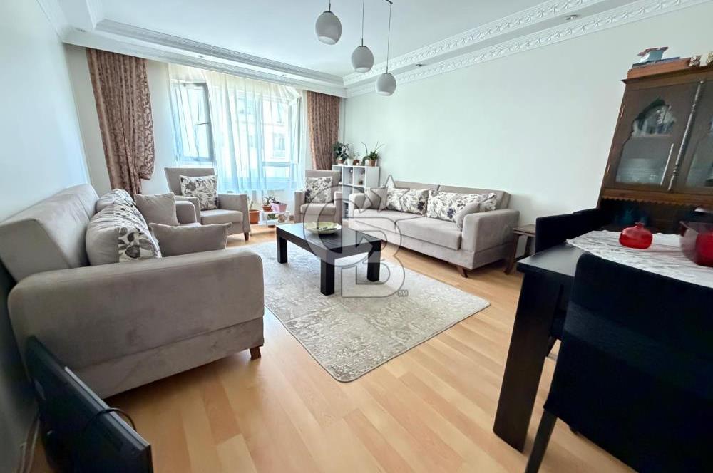 SULTAN FATİH VE ŞEHİTLER CADDE DİBİ ARA KATTA SATILIK 3+1 DAİRE