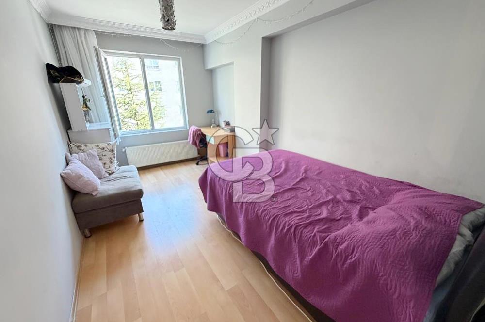 SULTAN FATİH VE ŞEHİTLER CADDE DİBİ ARA KATTA SATILIK 3+1 DAİRE