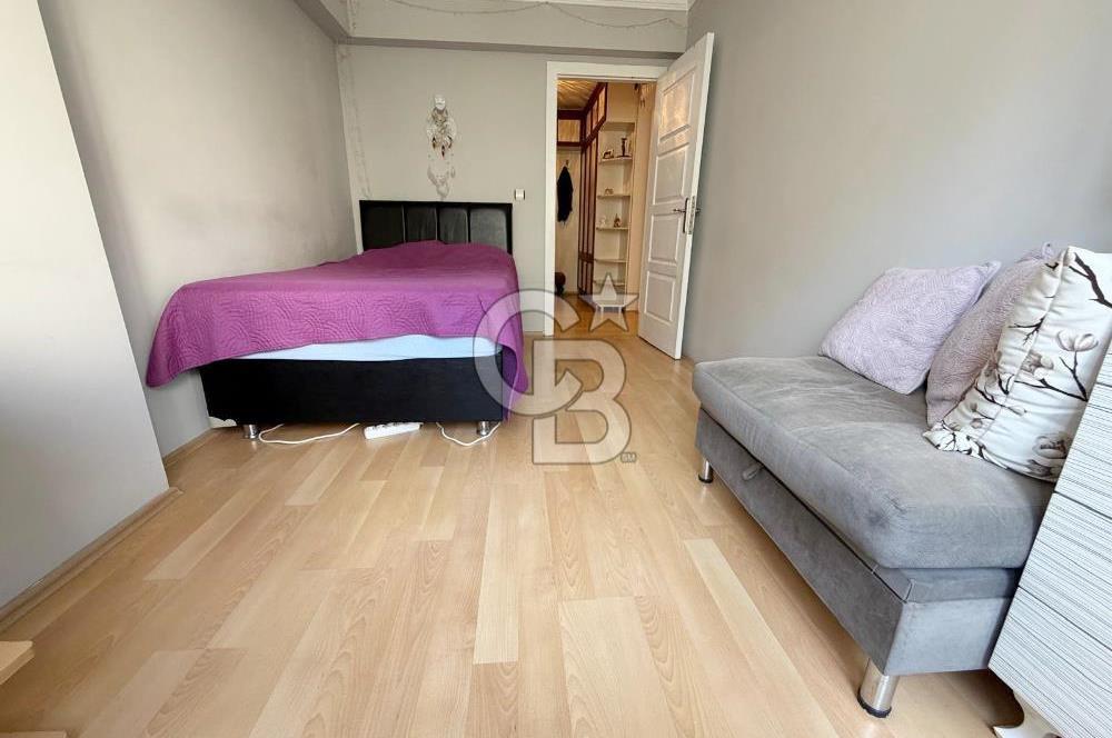 SULTAN FATİH VE ŞEHİTLER CADDE DİBİ ARA KATTA SATILIK 3+1 DAİRE