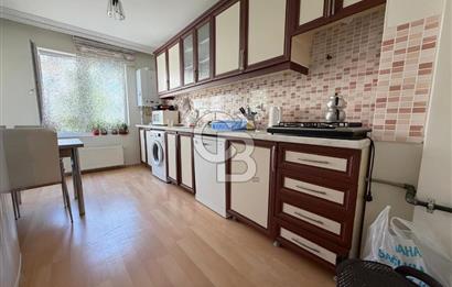 SULTAN FATİH VE ŞEHİTLER CADDE DİBİ ARA KATTA SATILIK 3+1 DAİRE
