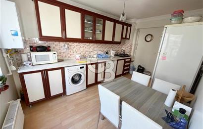 SULTAN FATİH VE ŞEHİTLER CADDE DİBİ ARA KATTA SATILIK 3+1 DAİRE