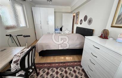 SULTAN FATİH VE ŞEHİTLER CADDE DİBİ ARA KATTA SATILIK 3+1 DAİRE