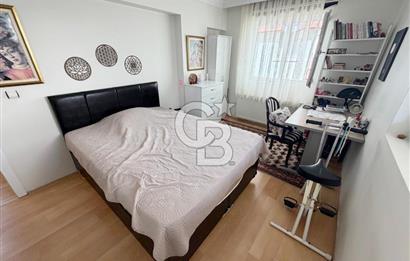 SULTAN FATİH VE ŞEHİTLER CADDE DİBİ ARA KATTA SATILIK 3+1 DAİRE