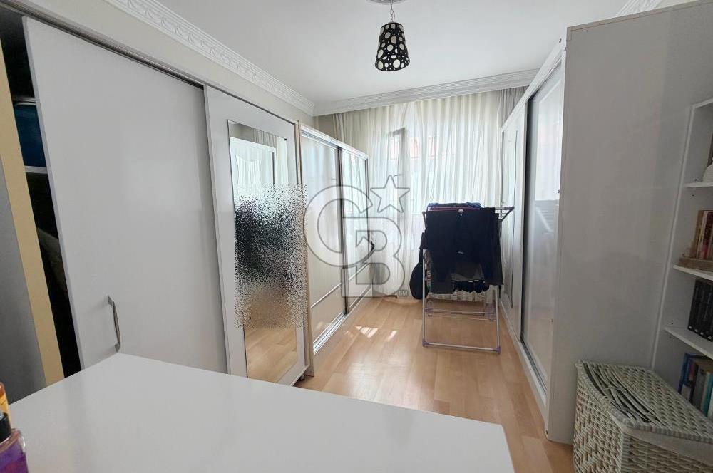SULTAN FATİH VE ŞEHİTLER CADDE DİBİ ARA KATTA SATILIK 3+1 DAİRE