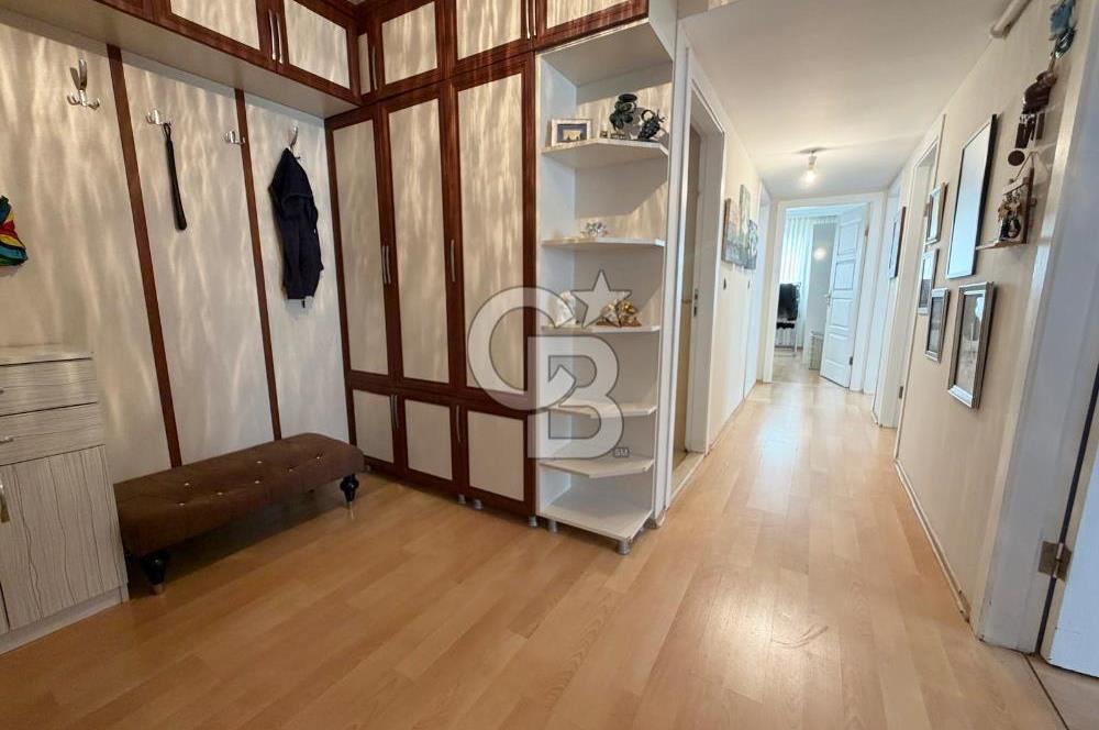 SULTAN FATİH VE ŞEHİTLER CADDE DİBİ ARA KATTA SATILIK 3+1 DAİRE
