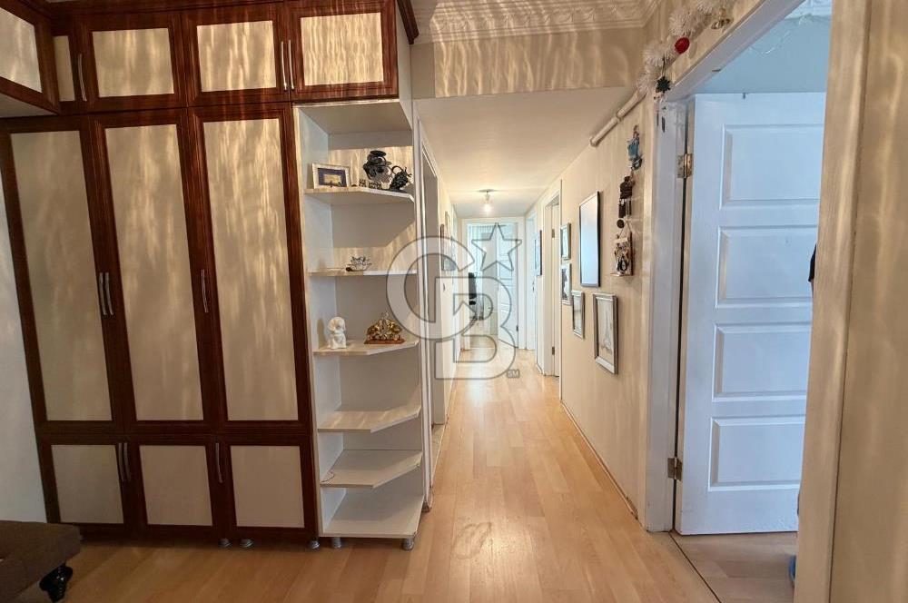 SULTAN FATİH VE ŞEHİTLER CADDE DİBİ ARA KATTA SATILIK 3+1 DAİRE
