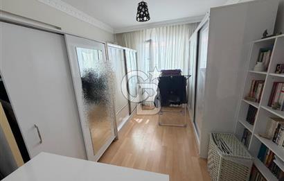 SULTAN FATİH VE ŞEHİTLER CADDE DİBİ ARA KATTA SATILIK 3+1 DAİRE