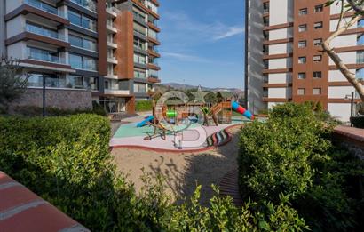Karşıyaka 360 Sitesi nde 1+1 Eşyalı Kiralık Daire