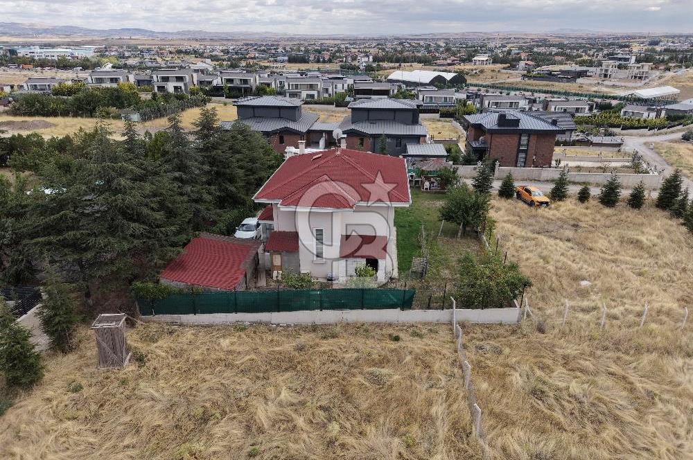 SATILIK MÜSTAKIL PARSEL TEK TAPU 750M2 ARSA DUBLEX 4.5+1+1 GARAJ