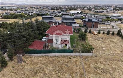 SATILIK MÜSTAKIL PARSEL TEK TAPU 750M2 ARSA DUBLEX 4.5+1+1 GARAJ