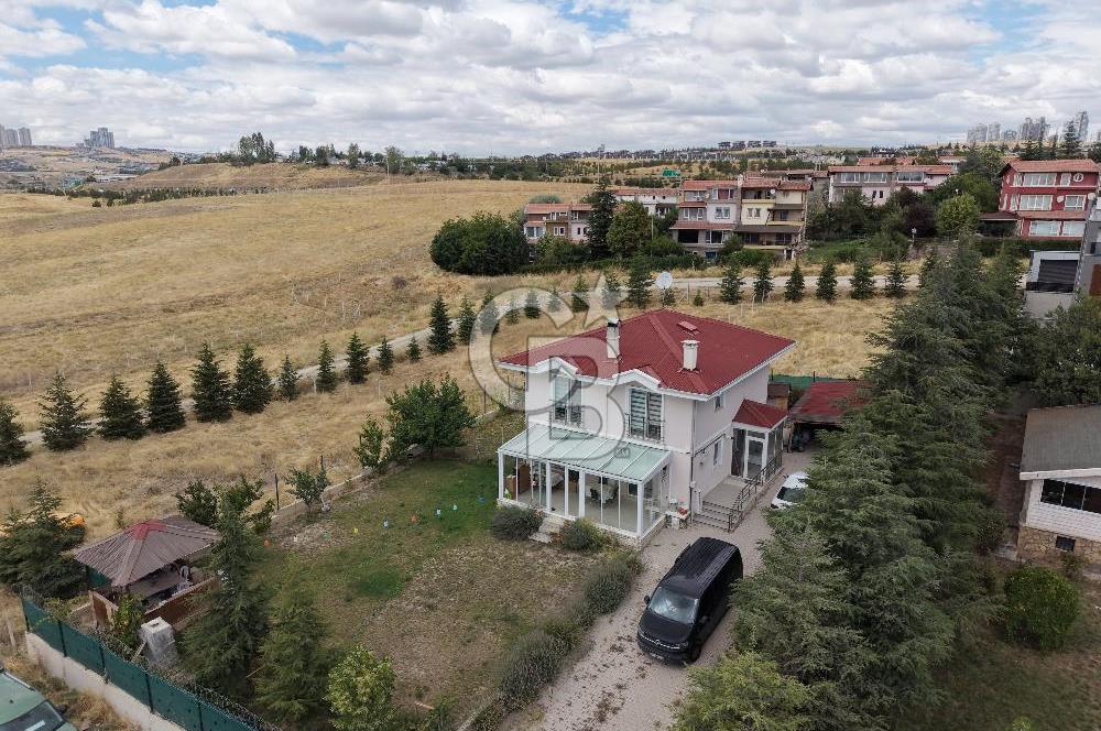 SATILIK MÜSTAKIL PARSEL TEK TAPU 750M2 ARSA DUBLEX 4.5+1+1 GARAJ