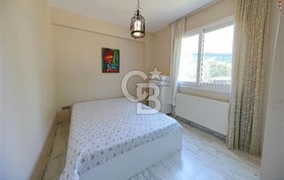 Urla Bademler'de Göl Manzaralı Doğa İçerisinde 5+1 Villa Satılık