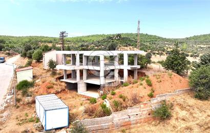 Güzelbahçe Çamlı 746m² Arsa Üzerinde Natamam 4+1 Villa Satılık