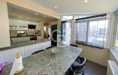 Urla Bademler'de Göl Manzaralı Doğa İçerisinde 5+1 Villa Satılık