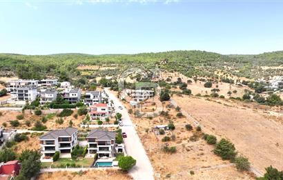 Güzelbahçe Çamlı 746m² Arsa Üzerinde Natamam 4+1 Villa Satılık