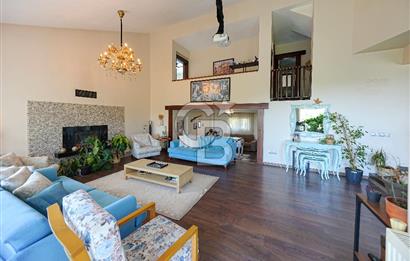 Urla Bademler'de Göl Manzaralı Doğa İçerisinde 5+1 Villa Satılık