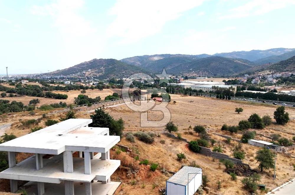 Güzelbahçe Çamlı 746m² Arsa Üzerinde Natamam 4+1 Villa Satılık