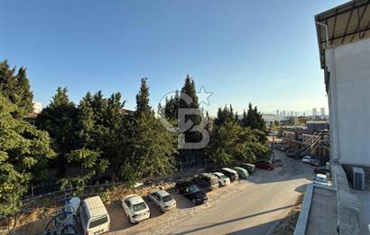 BORNOVA AŞIK VEYSEL’E YÜRÜME MESAFESİNDE SATILIK TERASLI DUBLEKS