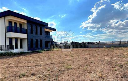 GÖLBAŞI BALLIKPINAR'DA 1.500M² ARSALI ,370 M² ,7+1 SATILIK VİLLA
