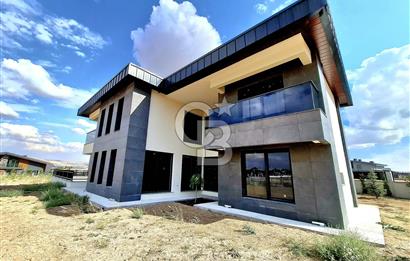 GÖLBAŞI BALLIKPINAR'DA 1.500M² ARSALI ,370 M² ,7+1 SATILIK VİLLA