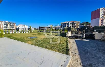 Kuşadası İkiçeşmelik te havuzlu sitede satılık 2+1 daire