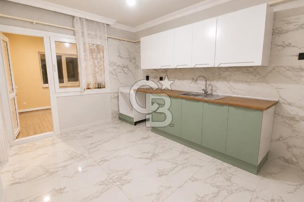 Konak Karataş Gama Sitesi İçerisinde Geniş3+1 Otoparklı Daire