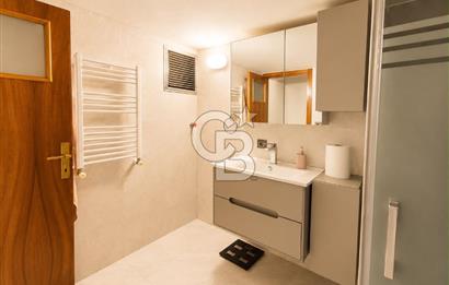 Konak Karataş Gama Sitesi İçerisinde Geniş3+1 Otoparklı Daire