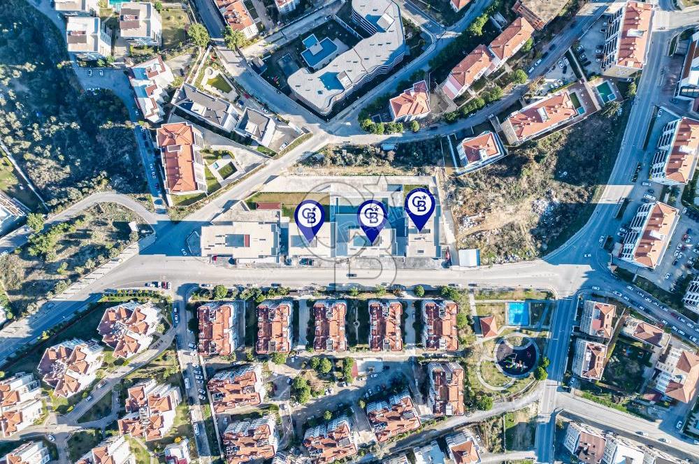 Kuşadası İkiçeşmelik te havuzlu sitede satılık 2+1 daire