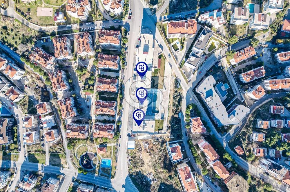 Kuşadası İkiçeşmelik te havuzlu sitede satılık 2+1 daire